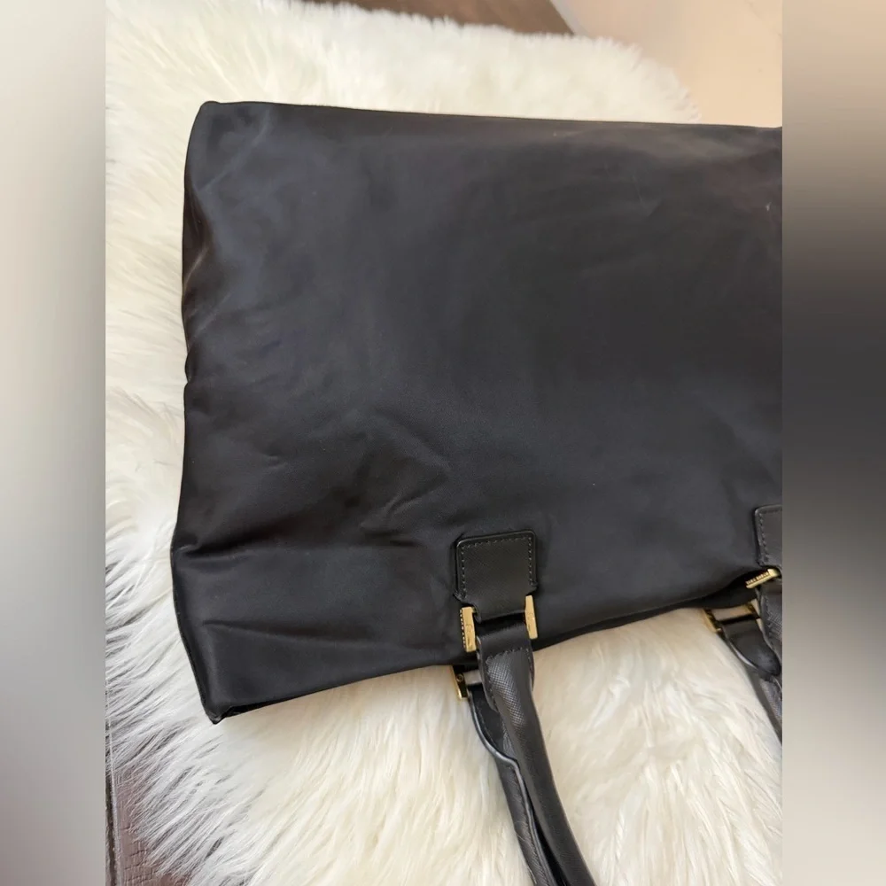 Black Medium Tory Burch Bag